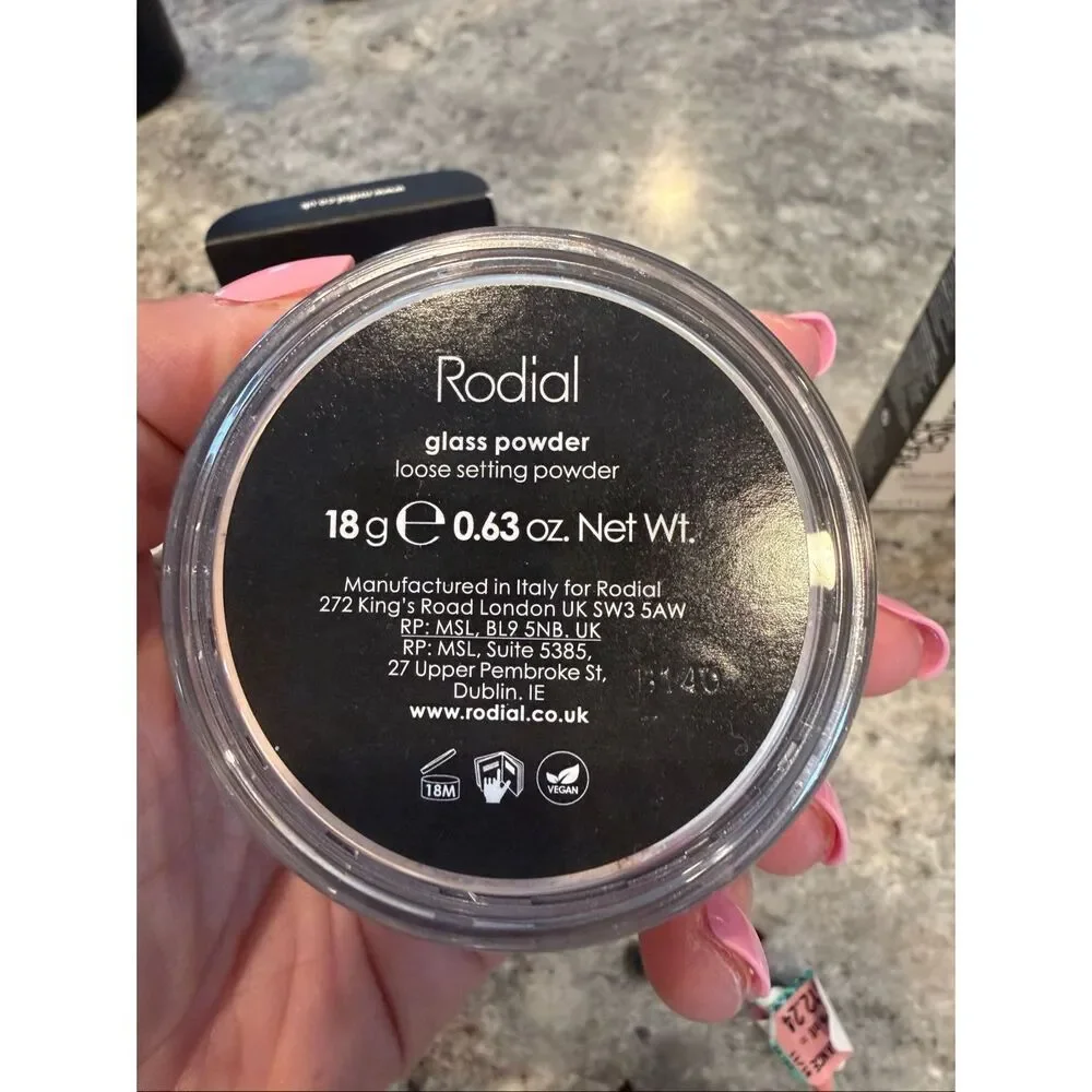 Rodial Glass Powder - Picture 8 of 8